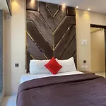Osi Apartments Bandra West